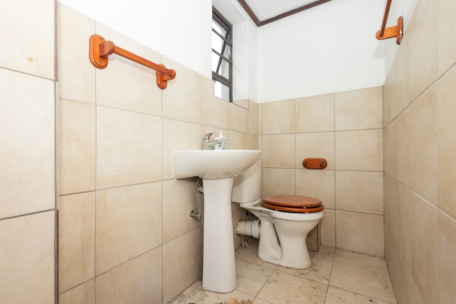 4 Bedroom Property for Sale in Selbourne Western Cape